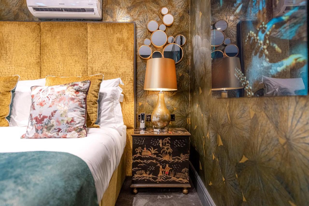 Funky Monk Hotel إبينغ الغرفة الصورة